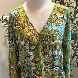 Anthropologie Tiny Brand Green & Aqua Floral V-Neck Blouse size M, NWT
